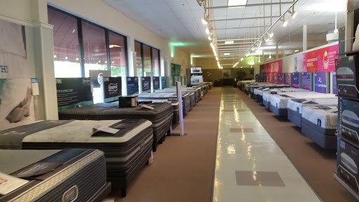 Furniture Store «Value City Furniture», reviews and photos, 202 Mid Rivers Mall Drive, St Peters, MO 63376, USA