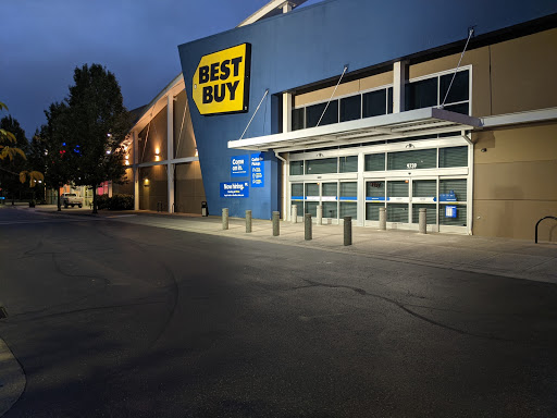 Shopping Mall «Cascade Station», reviews and photos, 9721 NE Cascades Pkwy, Portland, OR 97220, USA