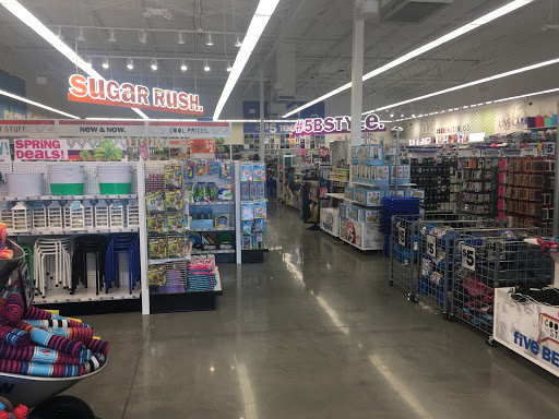 Variety Store «Five Below», reviews and photos, 6600 Spring Stuebner Rd Suite 156, Spring, TX 77389, USA