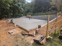 Play Hardscapes - Photo 4 - Car repair in , Roanoke