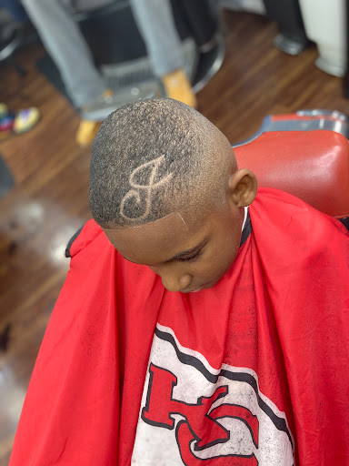 Barber Shop «Classic Sports Barber Shop», reviews and photos, 105 5th Ave N, Franklin, TN 37064, USA