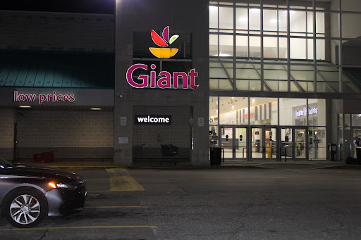 Grocery Store «Giant», reviews and photos, 6000 Greenbelt Rd # 3, Greenbelt, MD 20770, USA