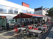 Atmosphère du Restaurant Brasserie Le Clem à La Roche-sur-Yon - n°2