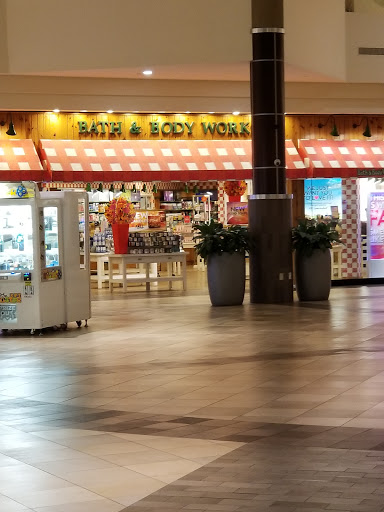 Shopping Mall «Stones River Mall», reviews and photos, 1720 Old Fort Pkwy, Murfreesboro, TN 37129, USA