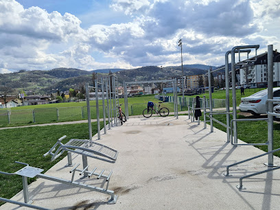 Outdoor gym - Q57H+WCG, Banja Luka 78000, Bosnia & Herzegovina