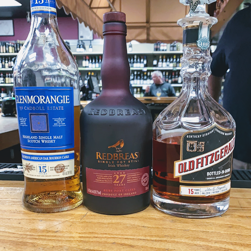 Liquor Store «Passion Vines Wine Bar», reviews and photos, 265 New Rd, Somers Point, NJ 08244, USA