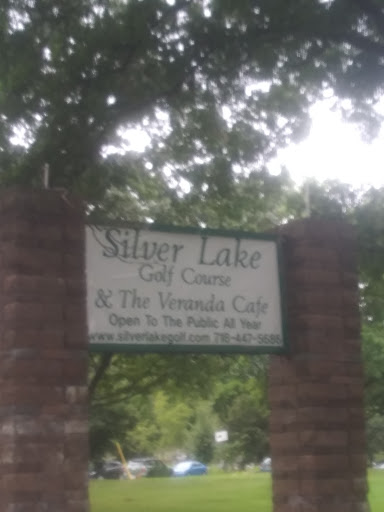 Golf Course «Silver Lake Golf Course», reviews and photos, 915 Victory Blvd, Staten Island, NY 10301, USA