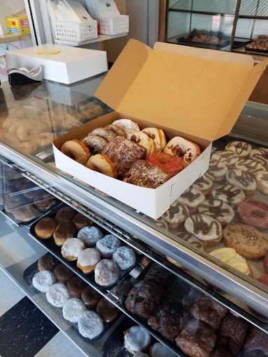 Donut Shop «Stan the Donut Man», reviews and photos, 1441 Wilmington Ave, Dayton, OH 45420, USA
