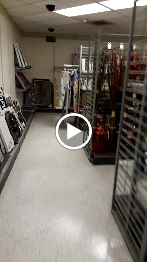 Clothing Store «Ross Dress for Less», reviews and photos, 75 Bellam Blvd, San Rafael, CA 94901, USA