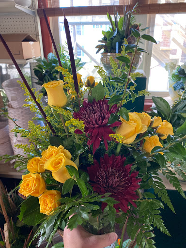 Florist «J C Snyder Florist», reviews and photos, 2900 Greenwood St, Harrisburg, PA 17111, USA