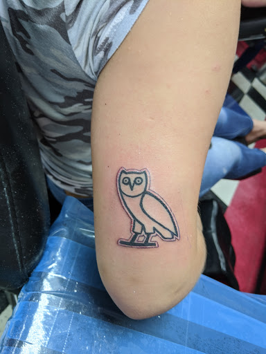 Tattoo Shop «Artistry In Motion», reviews and photos, 230 E Walnut St, North Vernon, IN 47265, USA