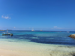 Foto van Rashdoo Beach en de nederzetting