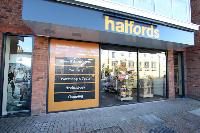 Halfords - Brighton - Auto glass shop