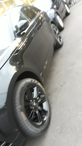 Land Rover Dealer «Land Rover Darien», reviews and photos, 1335 Boston Post Rd, Darien, CT 06820, USA