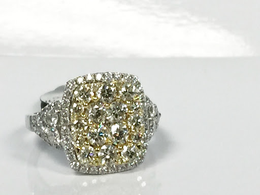 Jewelry Store «Hayman Jewelry Company», reviews and photos, 305 E Madison St, Tampa, FL 33602, USA