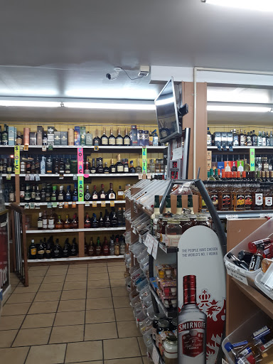 Liquor Store «State stree liquor & wine», reviews and photos, 1252 W State St, Bristol, TN 37620, USA