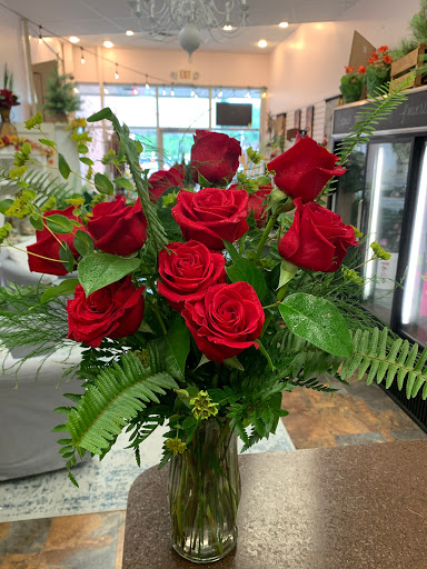 Florist «Artistic Floral», reviews and photos, 878 W Eads Pkwy, Lawrenceburg, IN 47025, USA