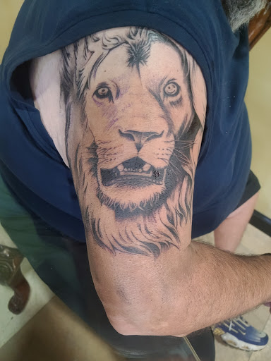 Explore 3 4 sleeve tattoo ideas, creative tattoo ideas in Albuquerque, available at Por Vida Tattoo