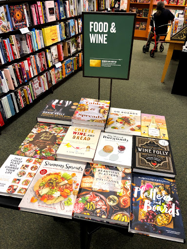 Book Store «Barnes & Noble», reviews and photos, 313 Corte Madera Ave, Corte Madera, CA 94925, USA