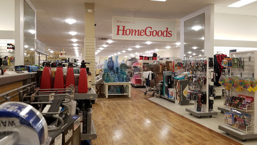 Department Store «Marshalls & HomeGoods», reviews and photos, 153 University Ave, Westwood, MA 02090, USA