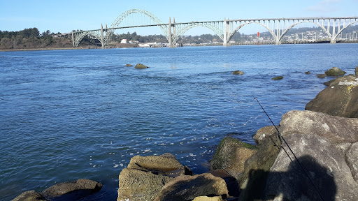 Grocery Store «South Beach Grocery», reviews and photos, 3650 Oregon Coast Hwy, South Beach, OR 97366, USA