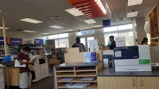 Print Shop «FedEx Office Print & Ship Center», reviews and photos, 2179 NE 163rd St, North Miami Beach, FL 33162, USA