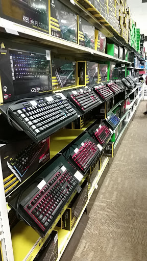 Electronics Store «Micro Center», reviews and photos, 8000 E Quincy Ave, Denver, CO 80237, USA
