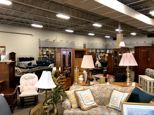 Thrift Store «Ditto Upscale Resale», reviews and photos, 571 E 8th St, Holland, MI 49423, USA