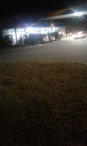 Gas Station «Sunoco Gas Station», reviews and photos, 105 W Burleigh Blvd, Tavares, FL 32778, USA