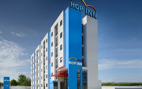 โรงแรมฮ็อป อินน์ ระยอง ถนนสุขุมวิท HOP INN Rayong Sukhumvit road image