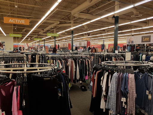 Shopping Mall «North Bend Premium Outlets», reviews and photos, 461 S Fork Ave SW, North Bend, WA 98045, USA