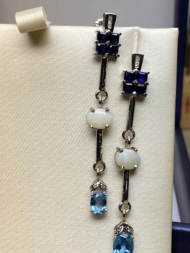 Jewelry Store «Design Jewelers», reviews and photos, 2420 Magowan Dr, Santa Rosa, CA 95405, USA