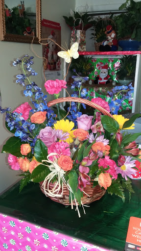 Florist «Talk of The Town Florist», reviews and photos, 38526 Co Rd 54 Suite 1, Zephyrhills, FL 33542, USA