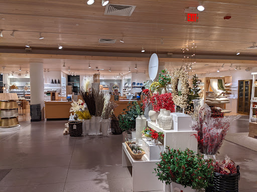 Furniture Store «Crate and Barrel», reviews and photos, 4589 La Jolla Village Dr, San Diego, CA 92122, USA