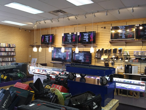 Pawn Shop «Royal Pawn Inc», reviews and photos, 539 Green Blvd, Aurora, IN 47001, USA