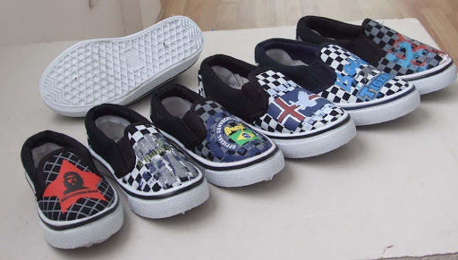 Shoe Store «Footsies Shoe Warehouse», reviews and photos, 1077 Baker St, Costa Mesa, CA 92626, USA