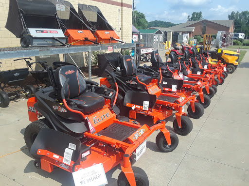 Home Improvement Store «Tractor Supply Co.», reviews and photos, 911 Center Point Rd, Hendersonville, TN 37075, USA