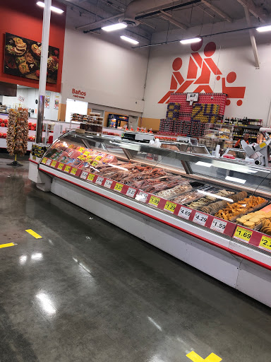 Grocery Store «El Super», reviews and photos, 315 San Fernando Mission Blvd, San Fernando, CA 91340, USA