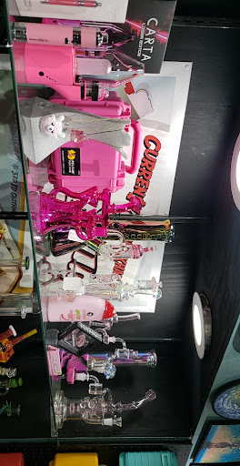 Tobacco Shop «Hazel Sky Smoke Shop San Pedro», reviews and photos, 7071 San Pedro Ave, San Antonio, TX 78216, USA