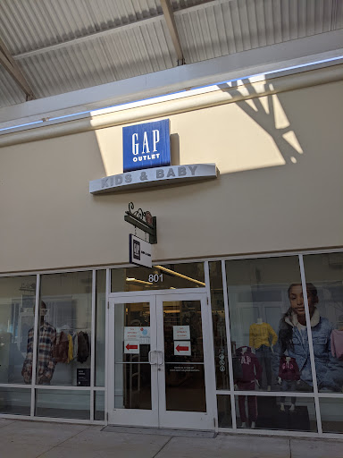 Clothing Store «Gap Outlet», reviews and photos, 18 West Lightcap Rd, Pottstown, PA 19464, USA