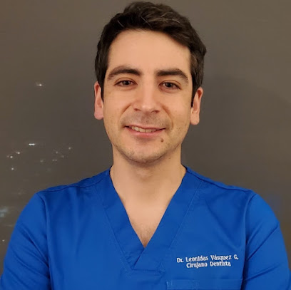 Dr. Leonidas Vásquez González, Dentista