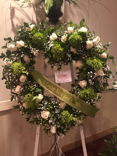 Florist «Mayfield Floral Inc.», reviews and photos, 6109 Mayfield Rd, Mayfield Heights, OH 44124, USA