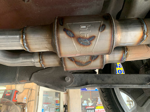 Tire Shop «Minute Man Muffler Glass Repair», reviews and photos, 919 W Court St, Seguin, TX 78155, USA