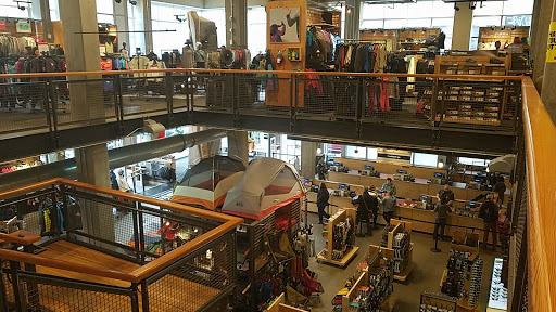 Camping Store «REI», reviews and photos, 1405 NW Johnson St, Portland, OR 97209, USA