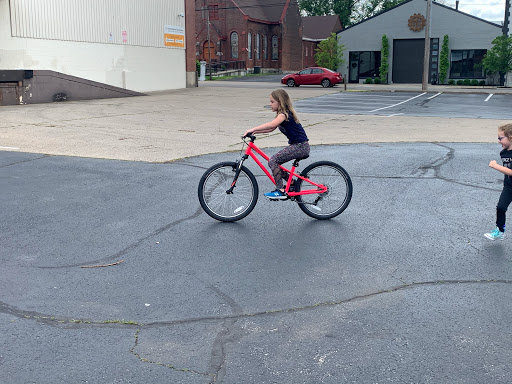 Bicycle Store «Reser Bicycle Outfitters», reviews and photos, 648 Monmouth St, Newport, KY 41071, USA