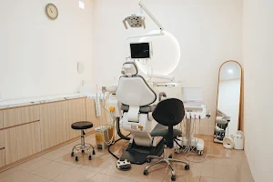 Dentist - Kalm Dental Care (Bali) image