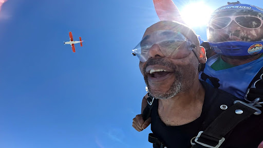 Skydiving Center «Cleveland Skydiving Center», reviews and photos, 15199 Grove Rd, Garrettsville, OH 44231, USA