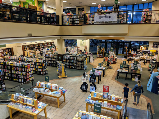 Book Store «Barnes & Noble», reviews and photos, 11 W Hillsdale Blvd, San Mateo, CA 94403, USA