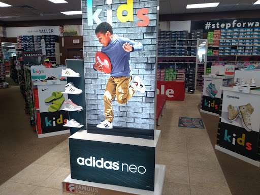 Shoe Store «Famous Footwear», reviews and photos, 519 SW Pine Island Rd, Cape Coral, FL 33991, USA