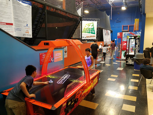 Amusement center Burbank